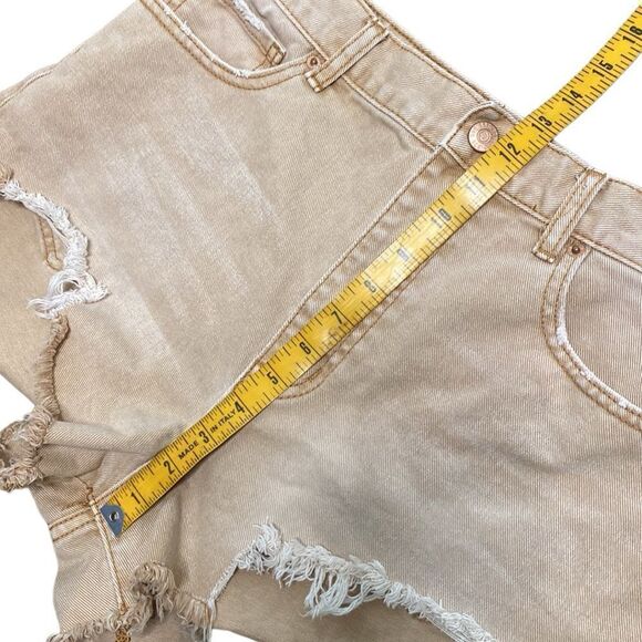 BDG Cheeky Shorts Neutral Tan Frayed - Picture 8 of 10
